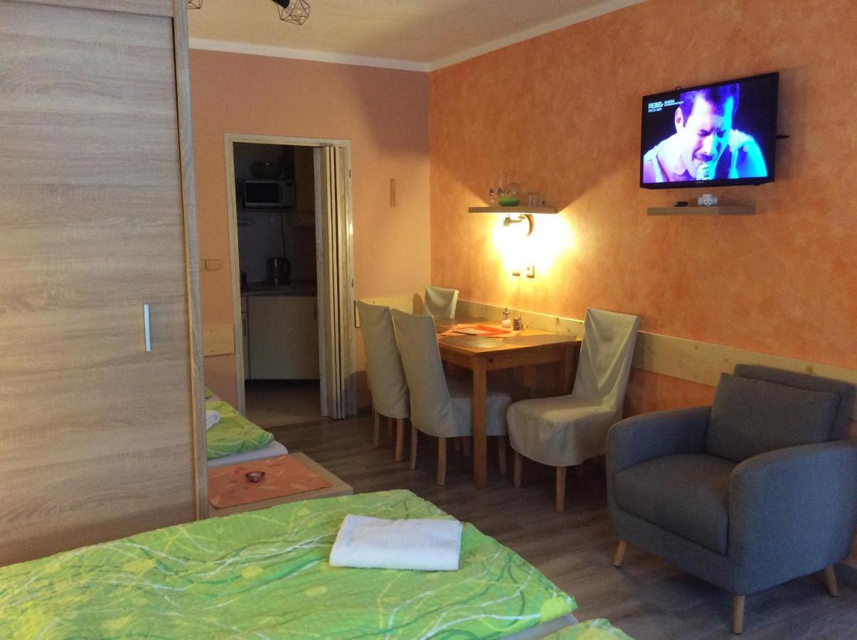 Apartmany Samuel Рокицани Экстерьер фото
